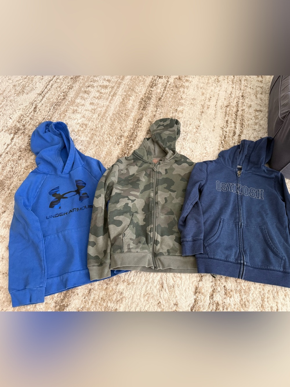 Boy hoodie lot 6/7